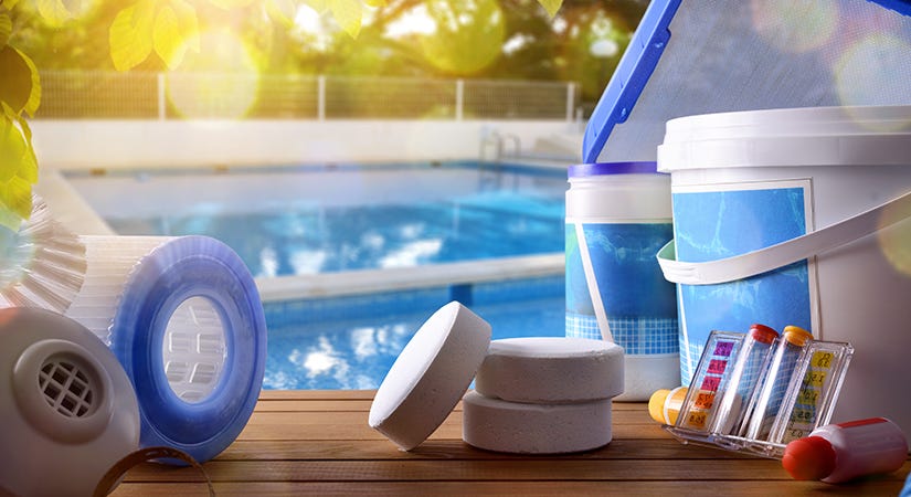 Come prendersi cura della piscina prodotti per trattamento acqua piscina